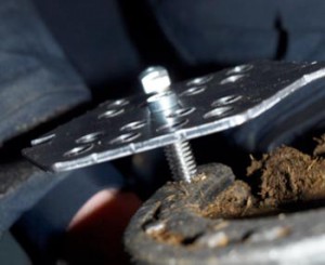 Rengör gängången med den medföljande gängtappen